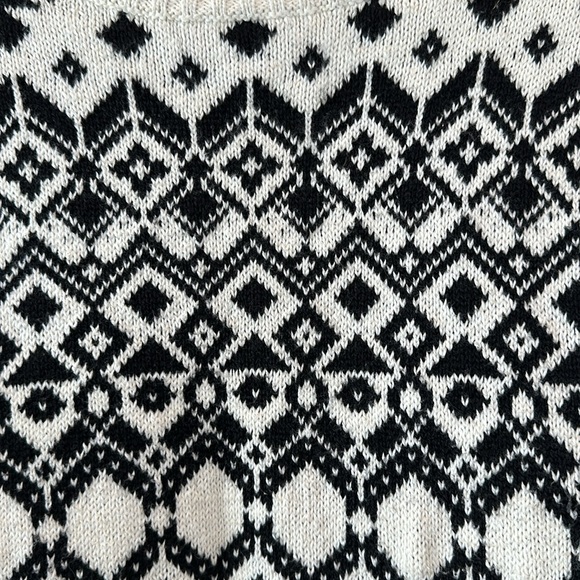 Old Navy Fair Isle Boat sweater - Picture 3 of 6